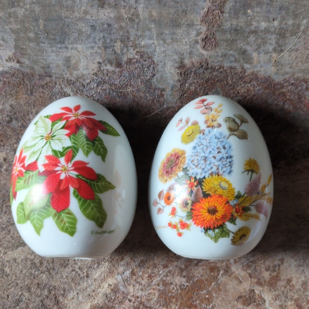 Avon Holiday Decor Floral Egg Set - Red, Green, Yellow
